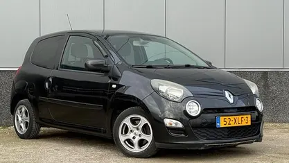 Zwart Gebruikt 2012 Renault Twingo Dynamique Hatchback | € 2.950 (Eerlijke prijs)