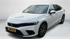 Wit Nieuw 2025 Honda Civic Elegance Hatchback | € 35.895 (Eerlijke prijs)