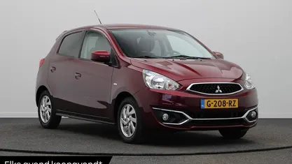 Occasion Mitsubishi Space Star Active 2019 Rood Hatchback