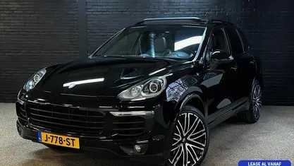 Zwart Gebruikt 2017 Porsche Cayenne Platinum Edition SUV | € 35.900 (Eerlijke prijs)