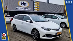 Wit Gebruikt 2017 Toyota Auris Hybrid Trend Hatchback | € 15.000 (Eerlijke prijs)