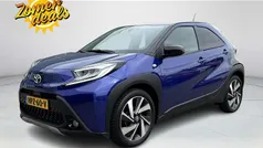 Blauw Gebruikt 2022 Toyota Aygo Premium Hatchback | € 19.945 (Eerlijke prijs)
