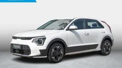 Wit, metallic lak Gebruikt 2024 Kia e-Niro Light SUV | € 31.890 (Super prijs)