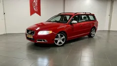 Rood, metallic lak Gebruikt 2010 Volvo V70 R-Design Stationwagen | € 13.900 (Eerlijke prijs)