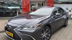 Gebruikt 2023 Lexus ES300H Business Edition Sedan | € 42.995 (Super prijs)