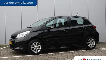 Occasion 2014 Toyota Yaris Hatchback | € 10.495 (Eerlijke prijs)