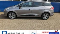 Grijs Gebruikt 2016 Renault Clio GrandTour Night&Day Stationwagen | € 5.999 (Eerlijke prijs)