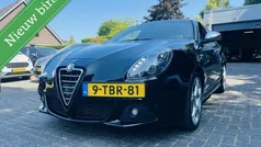 Gebruikt 2013 Alfa Romeo Giulietta Hatchback | € 8.950 (Eerlijke prijs)