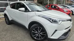 Wit Gebruikt 2017 Toyota C-HR Executive SUV | € 16.950 (Eerlijke prijs)