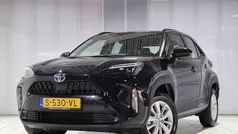 Zwart Gebruikt 2023 Toyota Yaris Cross Active SUV | € 27.199 (Eerlijke prijs)