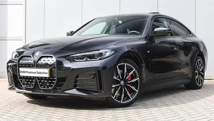 Saphirschwarz Gebruikt 2024 BMW i4 Executive Sedan | € 44.950 (Eerlijke prijs)