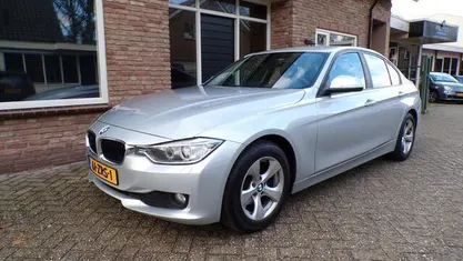 Grijs Gebruikt 2013 BMW 320 Efficient Dynamics Sedan | € 8.950 (Eerlijke prijs)