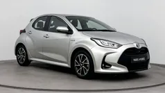 Gebruikt 2021 Toyota Yaris Hybrid Hatchback | € 20.999 (Eerlijke prijs)