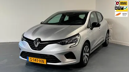 Occasion Renault Clio V Equilibre 2023 Grijs Hatchback