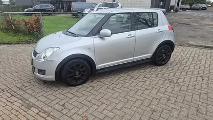 Grijs Gebruikt 2008 Suzuki Swift Exclusive Hatchback | € 1.999 (Goede deal)