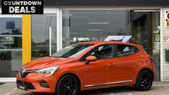 Oranje Gebruikt 2020 Renault Clio V Zen Hatchback | € 14.145 (Eerlijke prijs)