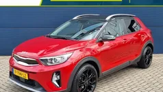 Rood Gebruikt 2022 Kia Stonic SUV | € 20.935 (Eerlijke prijs)