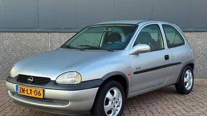 Occasion Opel Corsa Sport 65 PK (47 kW) 1999 Hatchback