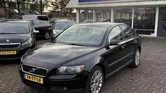 Zwart Gebruikt 2007 Volvo S40 Sedan | € 2.445 (Goede deal)