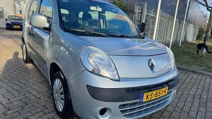 Zilver Gebruikt 2012 Renault Kangoo Expression MPV | € 3.999 (Super prijs)