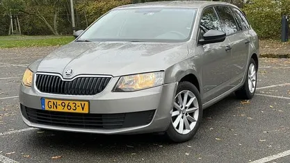 Occasion 2014 Skoda Octavia Stationwagen | € 3.750 (Super prijs)