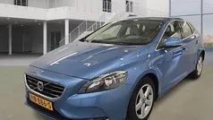 Gebruikt 2015 Volvo V40 Business Edition Stationwagen | € 6.950 (Eerlijke prijs)