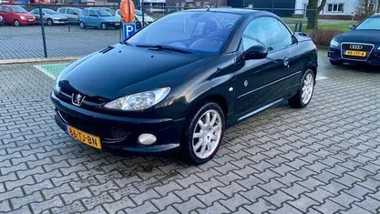 Occasion Peugeot 206 CC Roland Garros 109 PK (80 kW) 2006 Cabriolet
