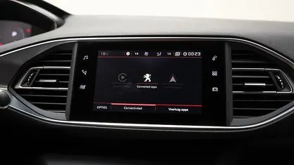 Gebruikt 2020 Peugeot 308 GT-line Stationwagen | € 13.445 (Eerlijke prijs)