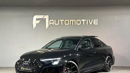 Zwart (metallic) Occasion 2021 Audi RS3 Design Sedan | € 59.800 (Eerlijke prijs)
