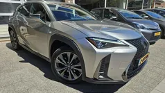 Lexus UX 250h