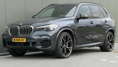 Grijs Gebruikt 2019 BMW X5 Executive SUV | € 44.940 (Eerlijke prijs)