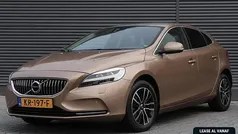 Gebruikt 2016 Volvo V40 Summum Hatchback | € 13.850 (Eerlijke prijs)