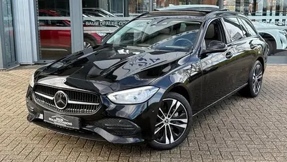 Occasion 2023 Mercedes C300 Stationwagen | € 33.950 (Goede deal)