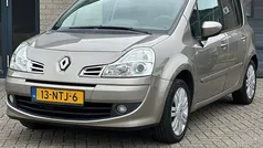 Beige Gebruikt 2010 Renault Grand Modus Exception MPV | € 3.577 (Eerlijke prijs)