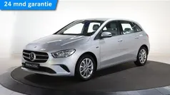 Zilver Gebruikt 2020 Mercedes B250e MPV | € 25.850 (Goede deal)
