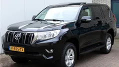 Zwart Gebruikt 2018 Toyota Land Cruiser SUV | € 36.900 (Eerlijke prijs)