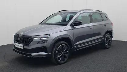 Grijs Gebruikt 2025 Skoda Karoq SportLine SUV | € 39.940 (Eerlijke prijs)