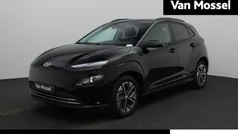Zwart Gebruikt 2023 Hyundai Kona SUV | € 22.400 (Eerlijke prijs)