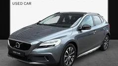Grijs Gebruikt 2018 Volvo V40 CC Dynamic Stationwagen | € 20.900 (Eerlijke prijs)