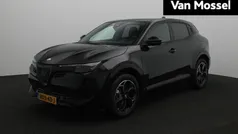 Gebruikt 2025 Alfa Romeo Junior Premium SUV | € 35.940 (Eerlijke prijs)