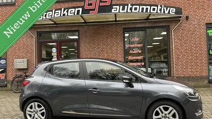 Grijs (metallic) Occasion 2018 Renault Clio IV LIMITED Hatchback | € 7.749 (Goede deal)