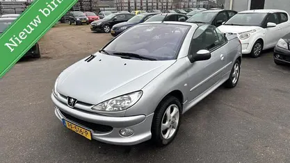 Occasion 2004 Peugeot 206 CC Cabriolet | € 1.450 (Eerlijke prijs)