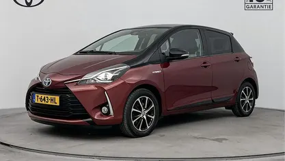 Occasion Toyota Yaris Hybrid 2023 Rood Hatchback