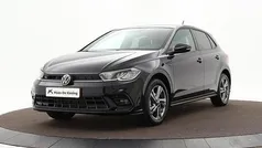 Zwart Gebruikt 2024 VW Polo R-line Hatchback | € 25.940 (Eerlijke prijs)