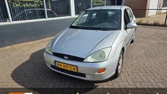 Gebruikt 2001 Ford Focus Collection Hatchback | € 750 (Eerlijke prijs)