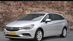 Grijs Gebruikt 2019 Opel Astra Edition Stationwagen | € 9.945 (Goede deal)