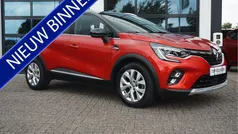 Rood Gebruikt 2022 Renault Captur Intens SUV | € 23.900 (Eerlijke prijs)