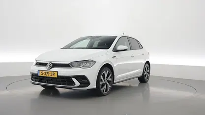 Occasion VW Polo R-line 97 PK (71 kW) 2023 Wit Hatchback