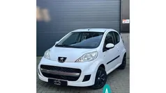 Wit Gebruikt 2011 Peugeot 107 Hatchback | € 2.499 (Eerlijke prijs)
