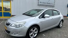 Grijs (metallic) Gebruikt 2010 Opel Astra Edition Hatchback | € 3.440 (Eerlijke prijs)